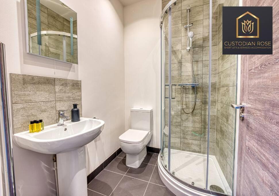 Two Bedroom - Central Peterborough - New Year Discount Ngoại thất bức ảnh