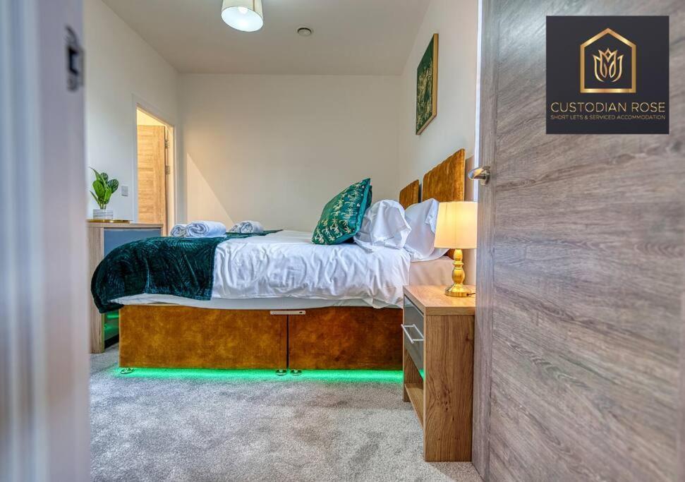 Two Bedroom - Central Peterborough - New Year Discount Ngoại thất bức ảnh
