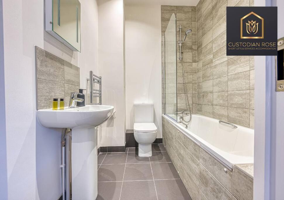 Two Bedroom - Central Peterborough - New Year Discount Ngoại thất bức ảnh