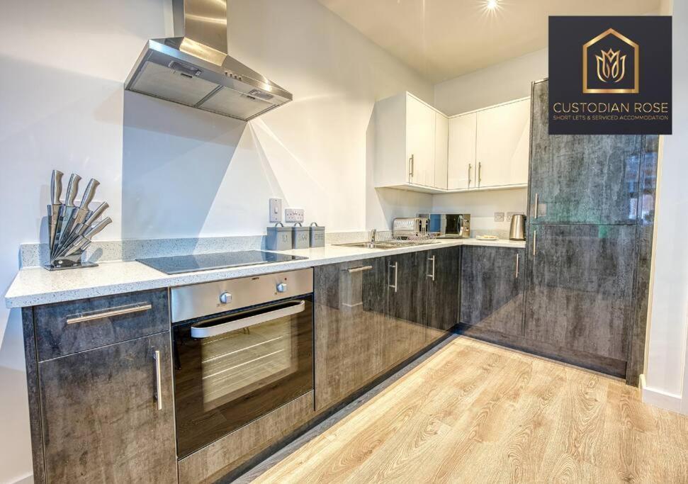 Two Bedroom - Central Peterborough - New Year Discount Ngoại thất bức ảnh